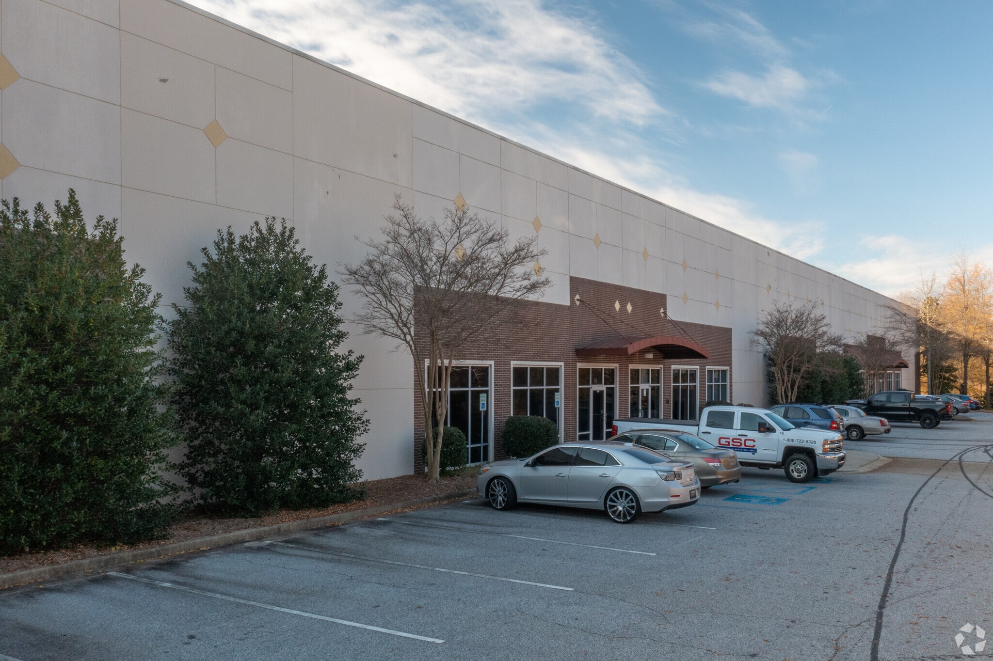 65 Brookfield Oaks Dr, Greenville, SC for lease Building Photo- Image 1 of 8