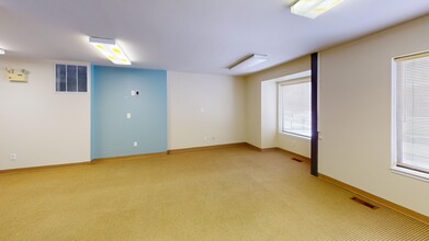 305 N Pontiac Trail, Walled Lake, MI for lease Interior Photo- Image 1 of 6