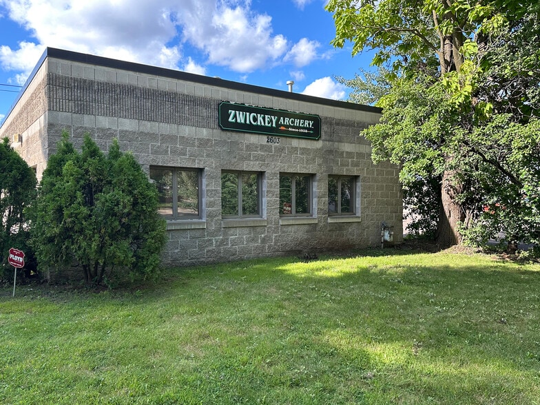 2603 E 7th Ave, North Saint Paul, MN for sale - Building Photo - Image 2 of 18