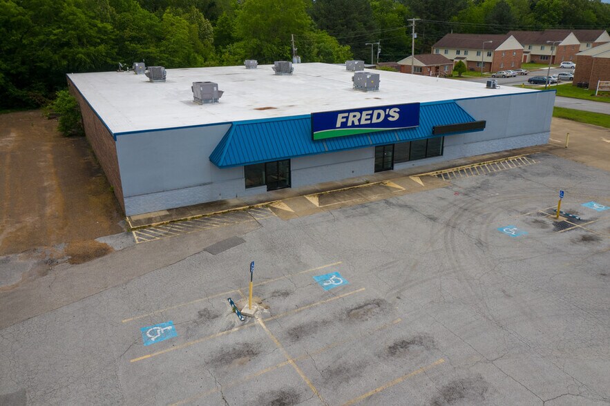 2045 US Highway 45 Byp S, Trenton, TN for sale - Building Photo - Image 1 of 1