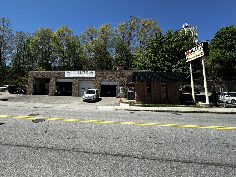 18 Canterbury St, Worcester, MA for sale - Building Photo - Image 1 of 5