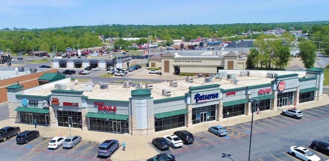 1909 S Muskogee Ave, Tahlequah, OK for sale Primary Photo- Image 1 of 1
