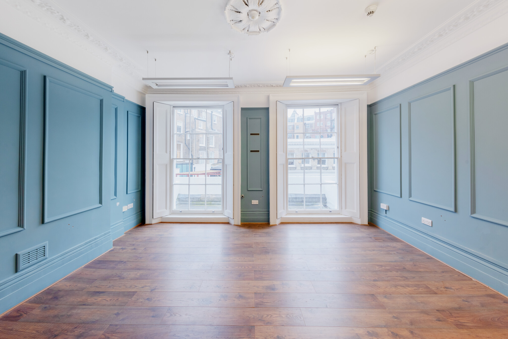 32-32A Thurloe Pl, London for lease Building Photo- Image 1 of 10