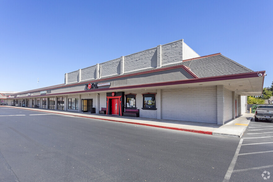 2401 E Orangeburg Ave, Modesto, CA for lease - Building Photo - Image 3 of 5