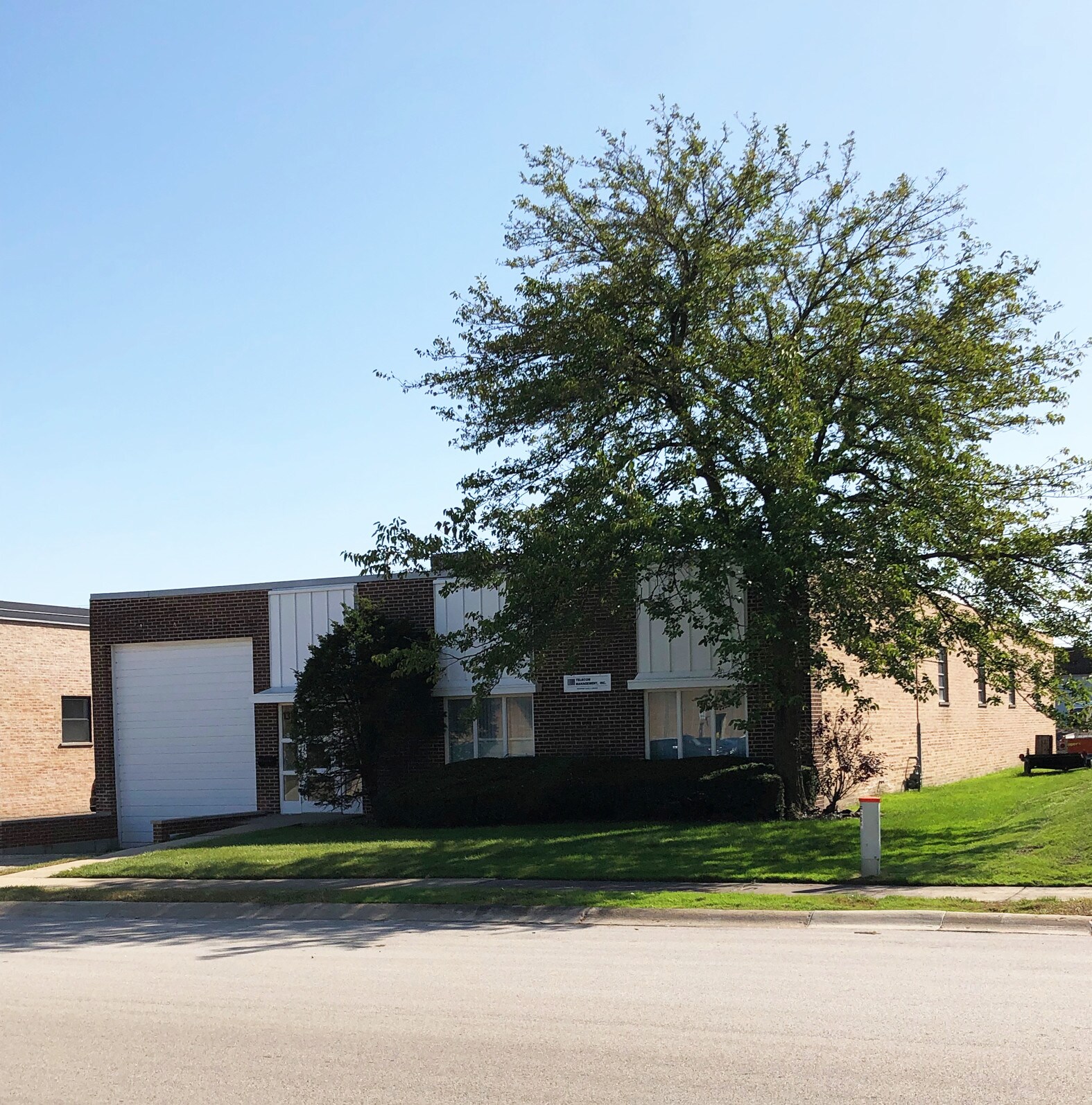 1315 Louis Ave, Elk Grove Village, IL for sale Building Photo- Image 1 of 1