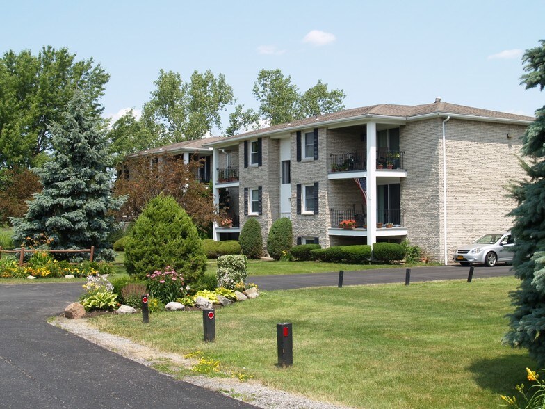 1301 Ransom Rd, Grand Island, NY for sale - Building Photo - Image 1 of 1