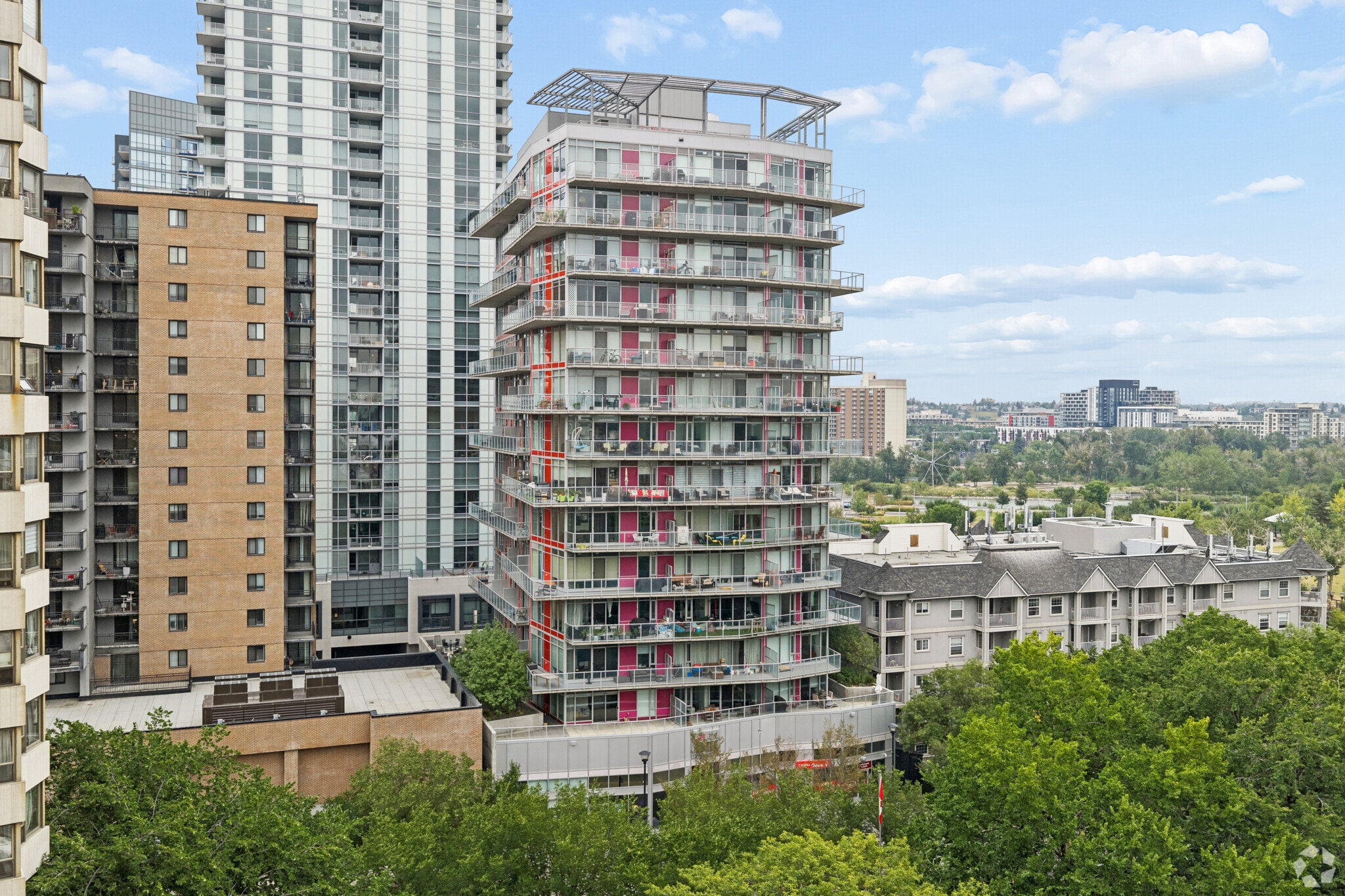 624 8th Ave, Calgary, AB for lease Primary Photo- Image 1 of 4