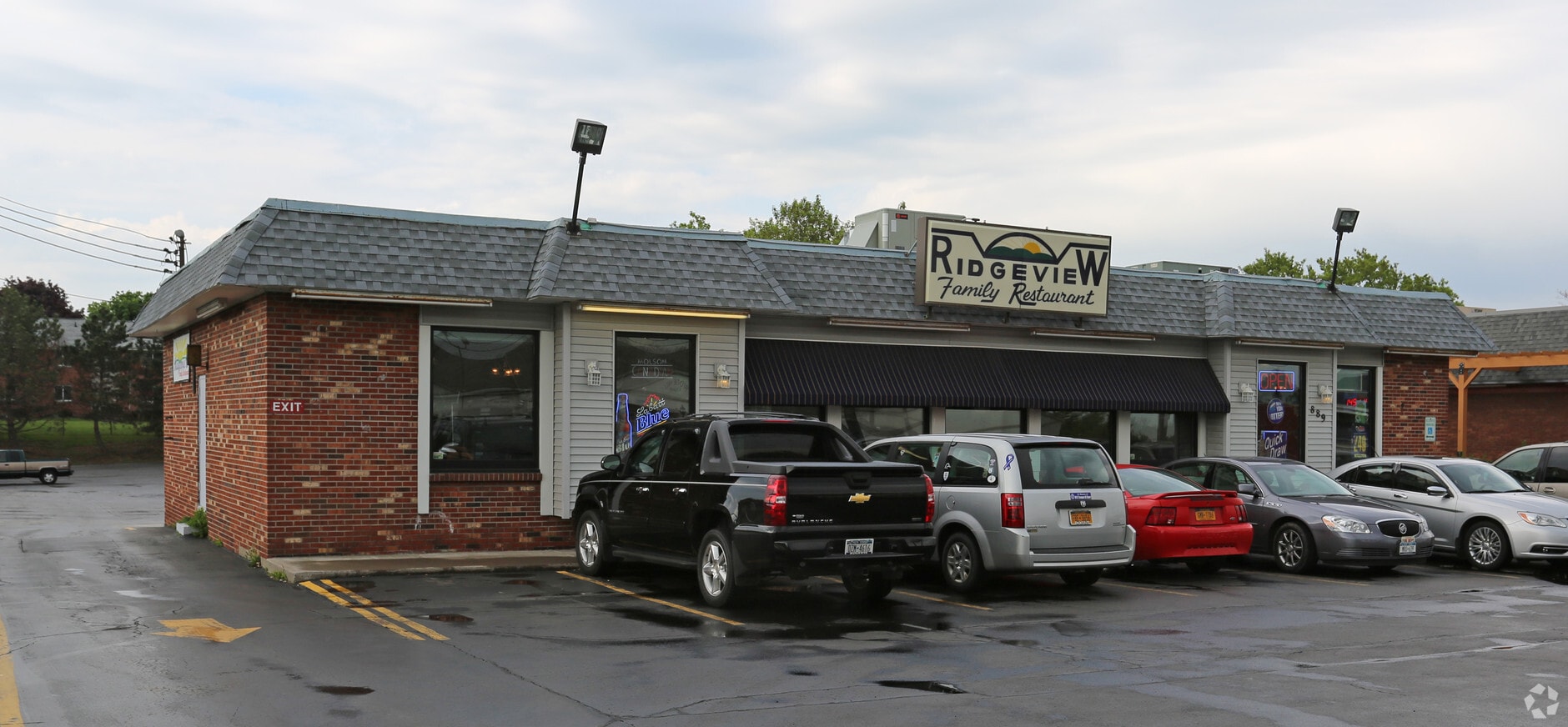 889 E Ridge Rd, Rochester, NY 14621