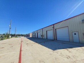 1722 Cargill, Willis, TX for lease Building Photo- Image 2 of 21