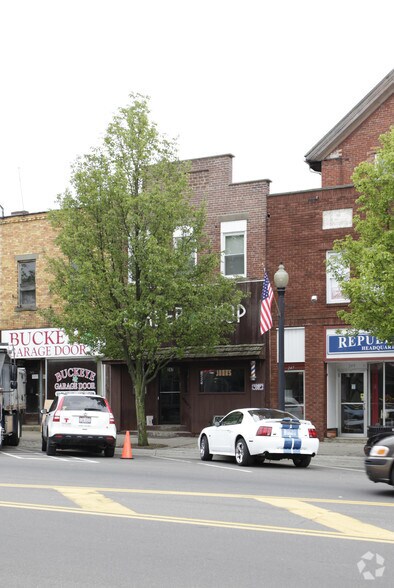 247 W Main St, Ravenna, OH for sale - Primary Photo - Image 1 of 1