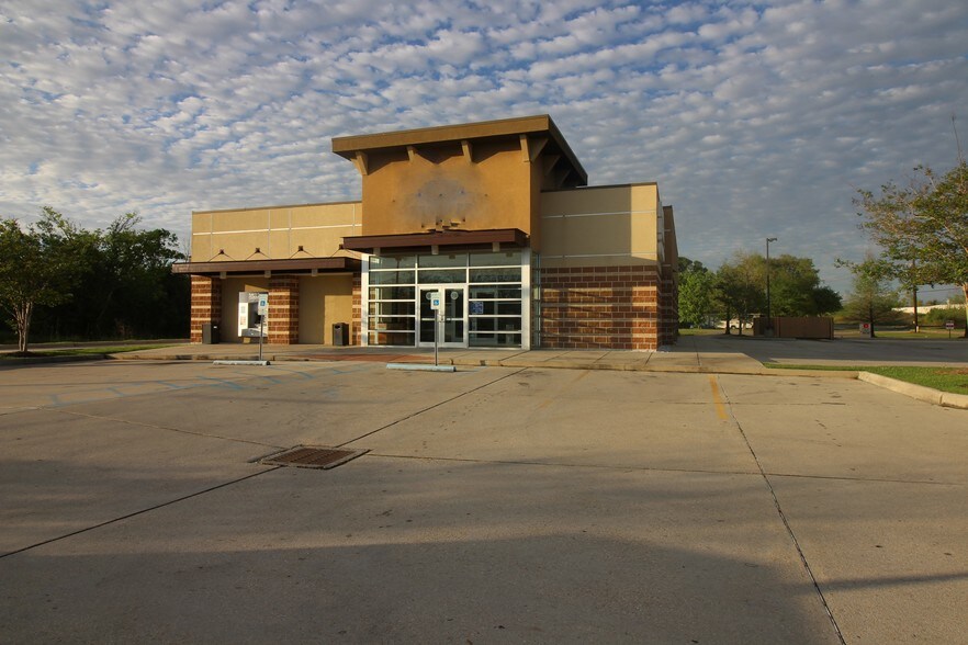 9850 Highway 23, Belle Chasse, LA for sale - Primary Photo - Image 1 of 1