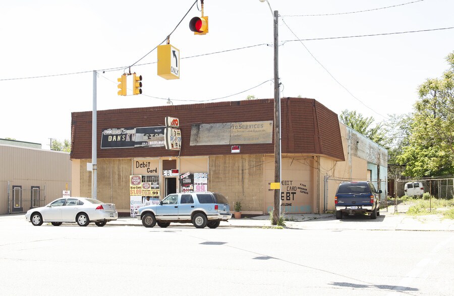 1015 N Saginaw St, Flint, MI for sale - Primary Photo - Image 1 of 1