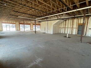 2801 36th Ave NW, Norman, OK for lease Interior Photo- Image 1 of 3