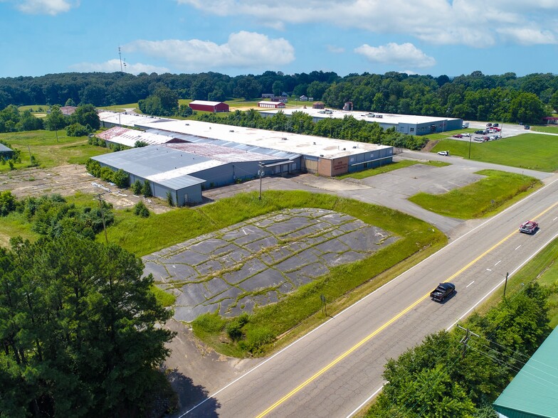 15440 Highland Dr, Mc Kenzie, TN for sale - Building Photo - Image 3 of 6