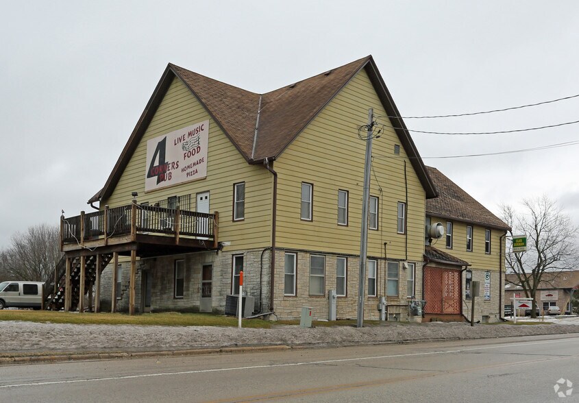 S98W12532 Loomis Dr, Muskego, WI for sale - Primary Photo - Image 1 of 1