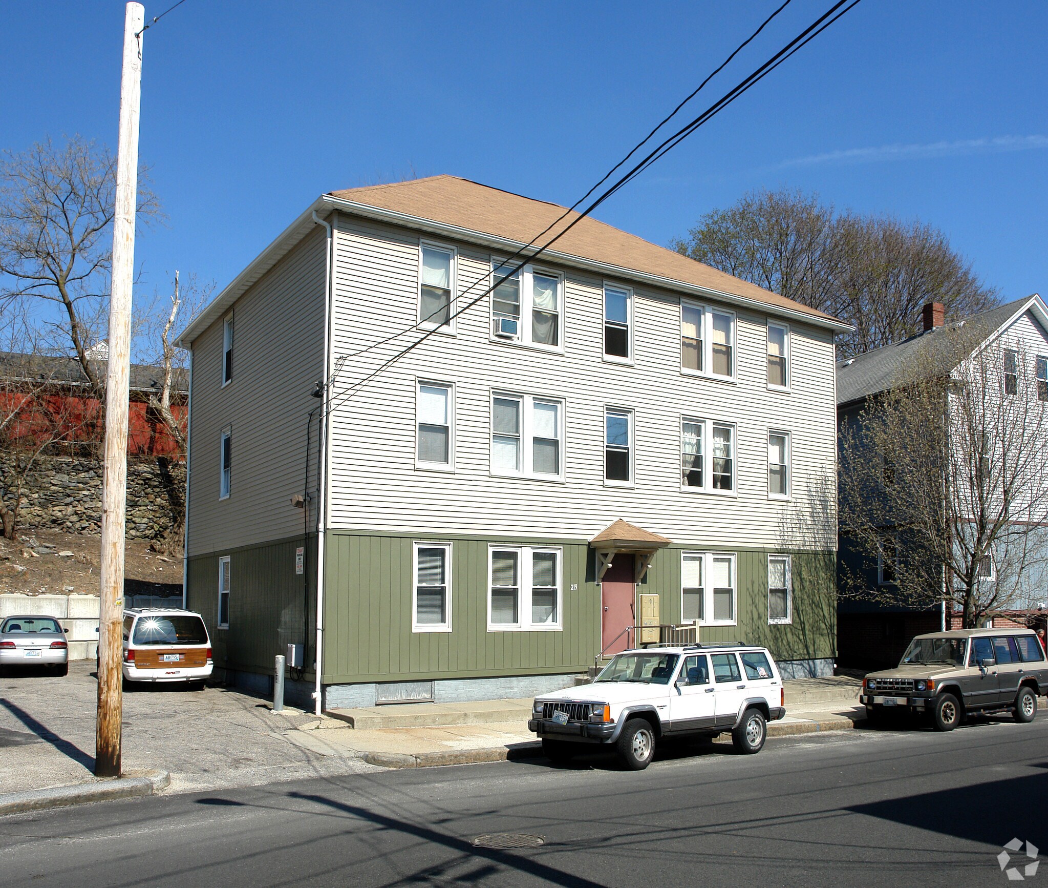 219 River St, Woonsocket, RI for sale Primary Photo- Image 1 of 1