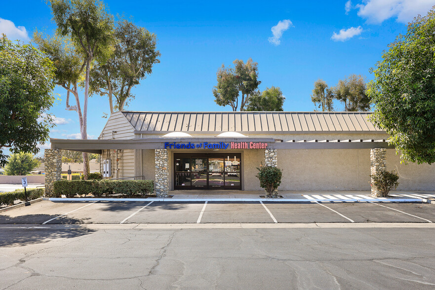 13112 Newport Ave, Tustin, CA for lease - Building Photo - Image 3 of 10