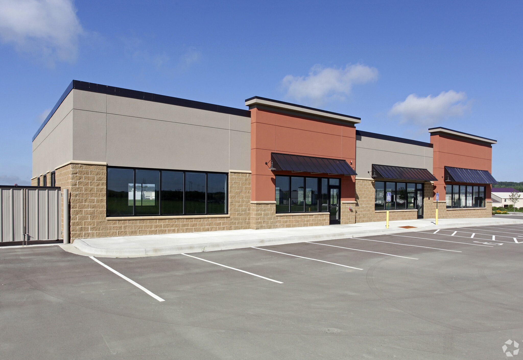 4270 Maine Ave SE, Rochester, MN for sale Primary Photo- Image 1 of 1