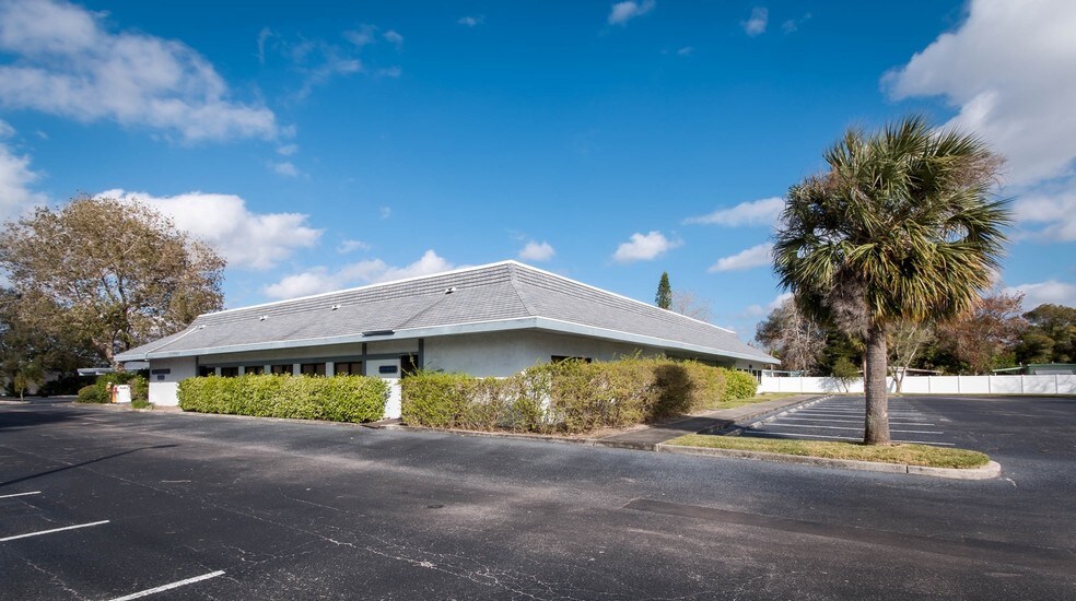 1501 Belcher Rd, Largo, FL for sale - Primary Photo - Image 1 of 1