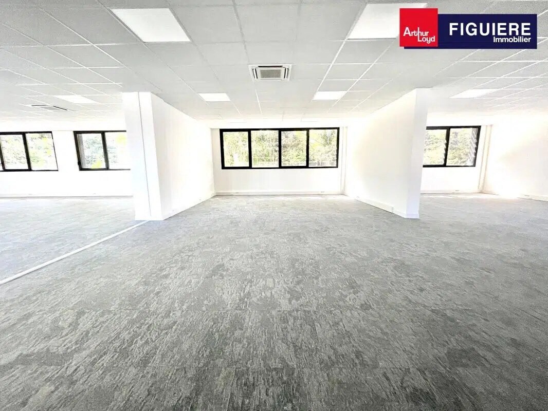 Office in Aix-en-Provence for lease Interior Photo- Image 1 of 13