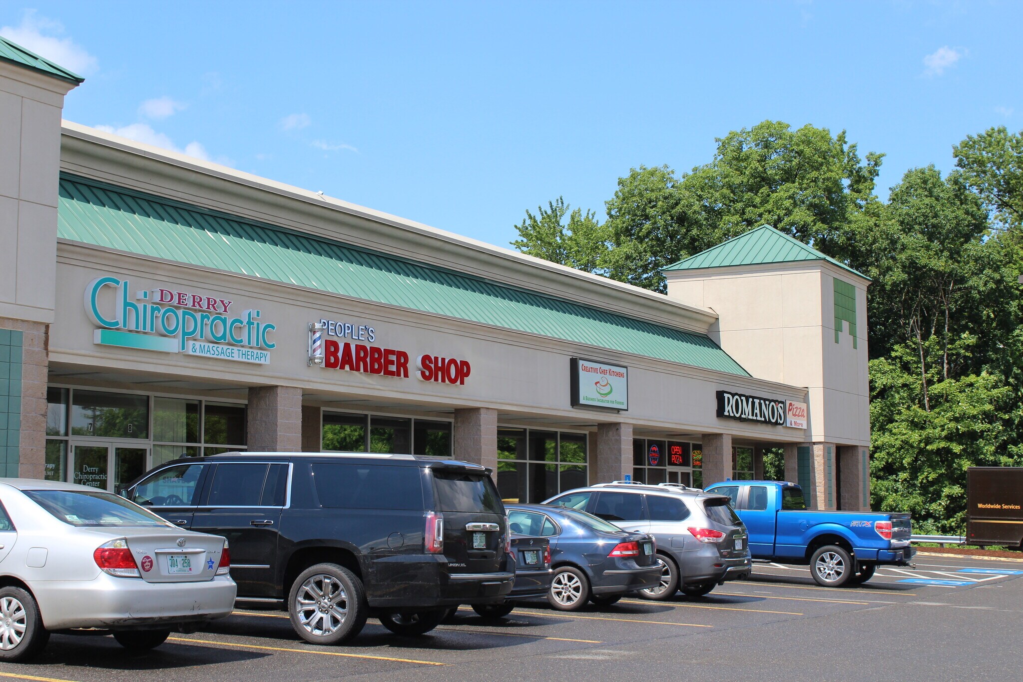 35 Manchester Rd, Derry, NH 03038 Derry Meadows Shoppes