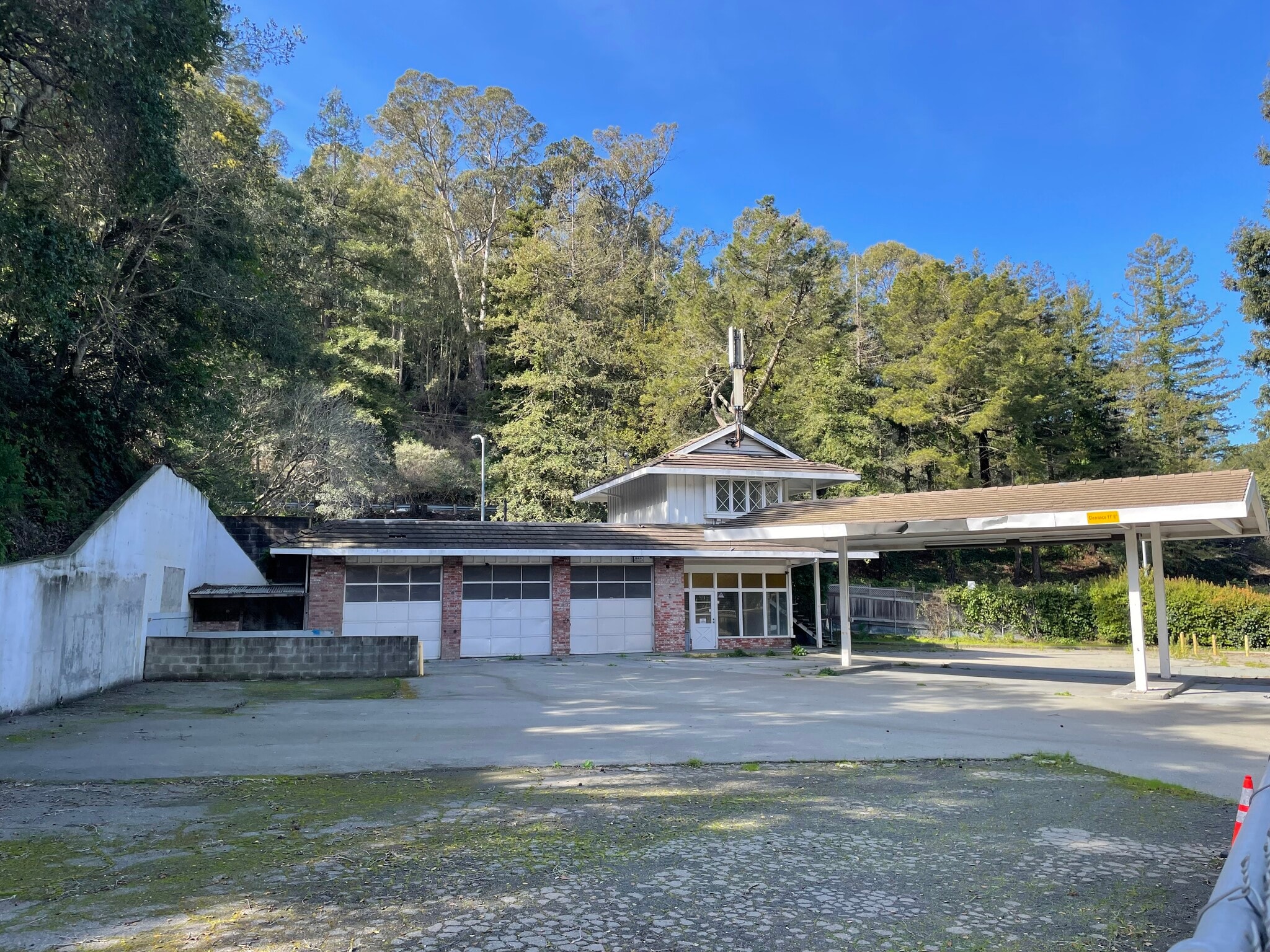 Montclair Service Station portfolio of 2 properties for sale on LoopNet.com Building Photo- Image 1 of 5