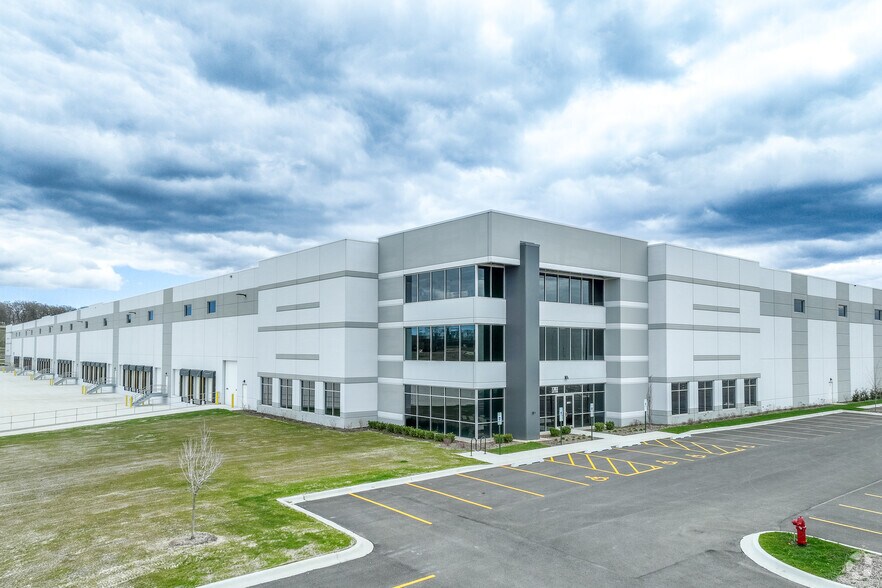 1303 Jack Ct, Bartlett, IL for sale - Primary Photo - Image 1 of 1