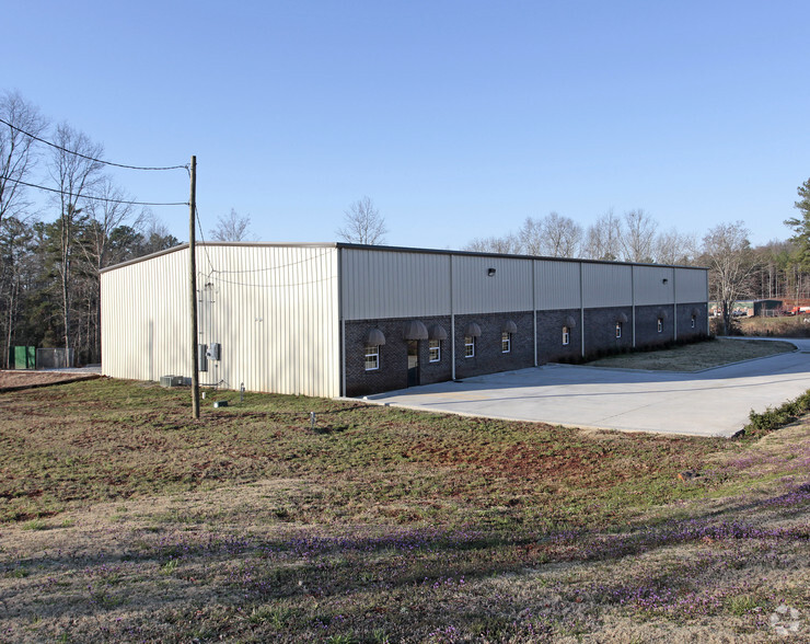 2190 Jason Industrial Pky, Winston, GA for sale - Primary Photo - Image 1 of 3