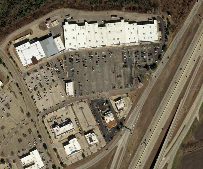 4633 S Jack Kultgen Expy, Waco, TX for lease - Building Photo - Image 1 of 2