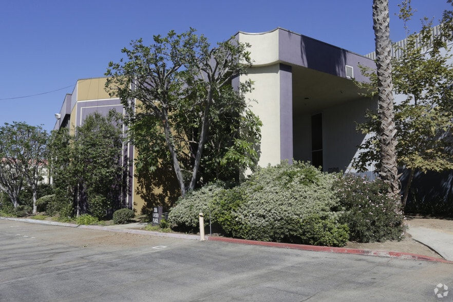 8621 Hayden Pl, Culver City, CA for sale - Primary Photo - Image 1 of 21