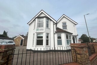 More details for 241 Chertsey Rd, Addlestone - Office for Lease