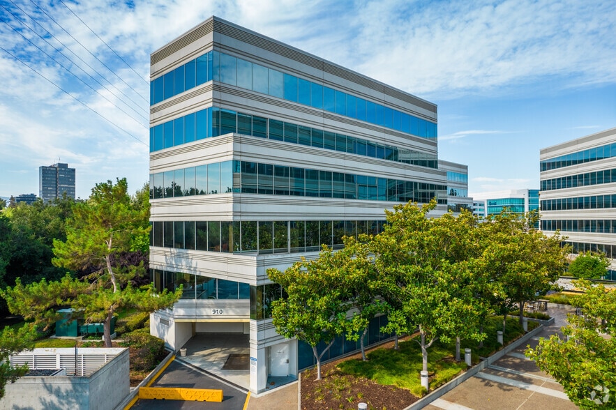 900 E Hamilton Ave, Campbell, CA for lease - Building Photo - Image 2 of 8