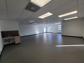 1653-1679 E 28th St, Signal Hill, CA for lease Interior Photo- Image 1 of 6