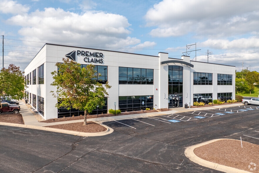 11010 Burdette St, Omaha, NE for sale - Primary Photo - Image 1 of 25