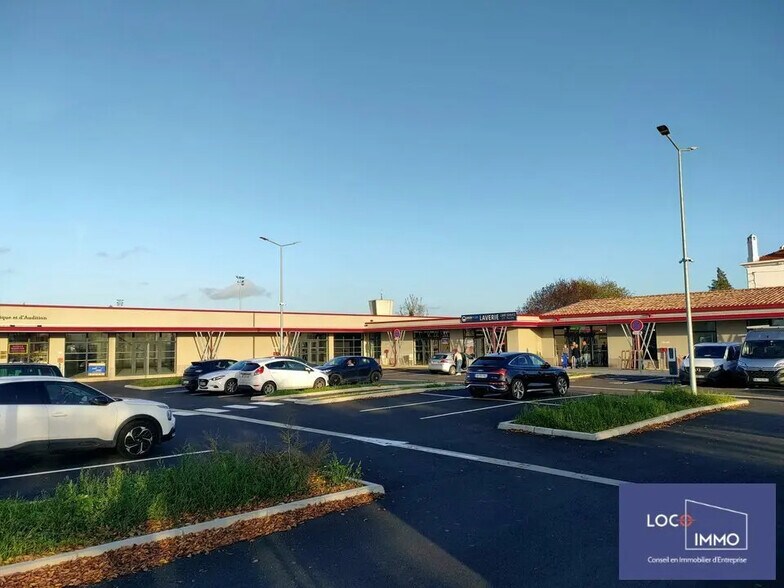 Retail in Marmande for lease - Building Photo - Image 2 of 4