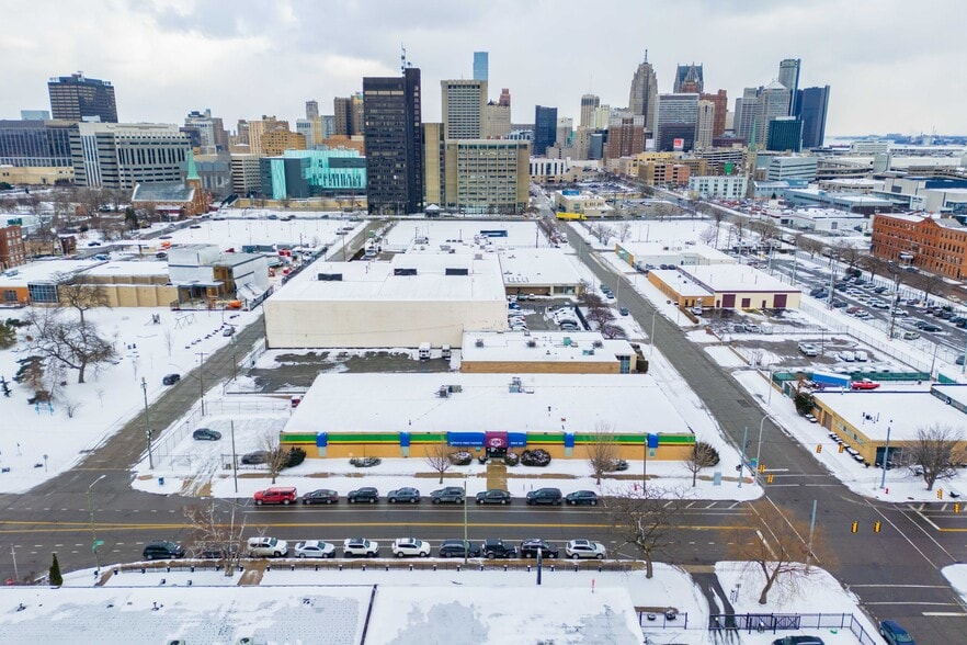 1200 Trumbull St, Detroit, MI for sale - Building Photo - Image 2 of 7