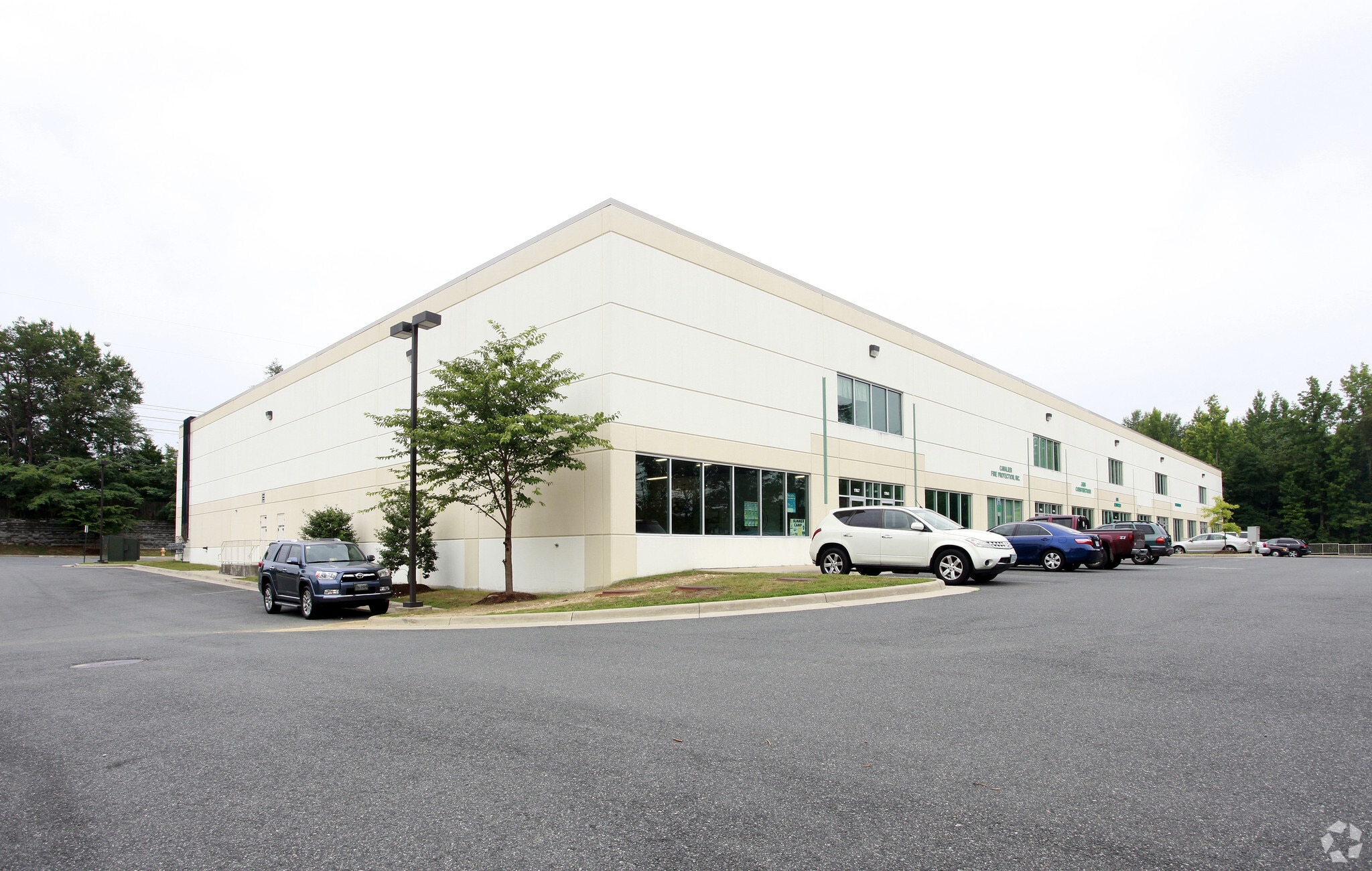 17857-17889 Fraley Blvd, Dumfries, VA for lease Primary Photo- Image 1 of 21