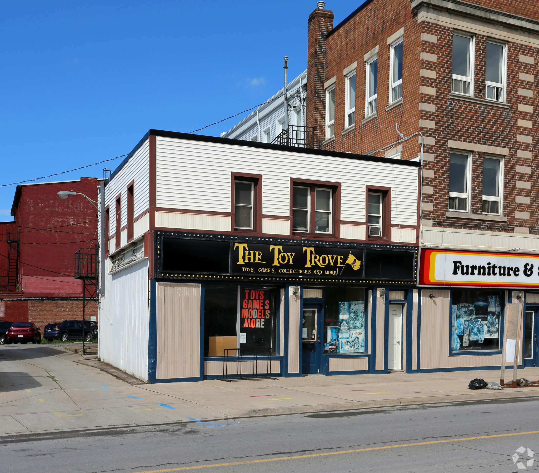 2 St Paul St W, St Catharines, ON for lease Primary Photo- Image 1 of 3