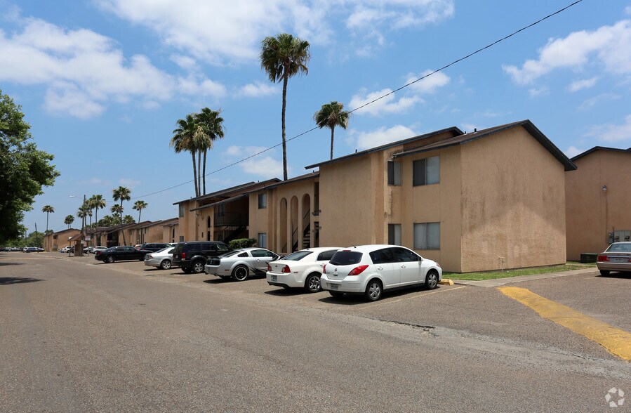 275 Morningside Rd, Brownsville, TX 78521