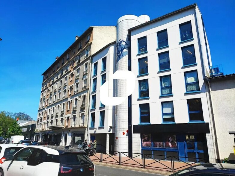 Office in Joinville-le-Pont for lease - Building Photo - Image 1 of 4