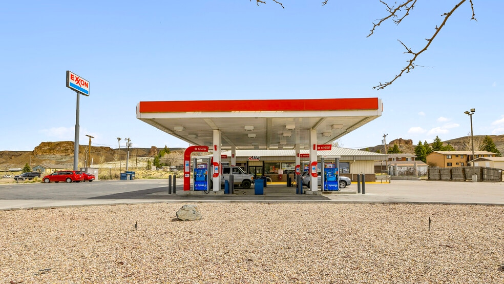 1050 W Flaming Gorge Way, Green River, WY for sale - Building Photo - Image 2 of 3