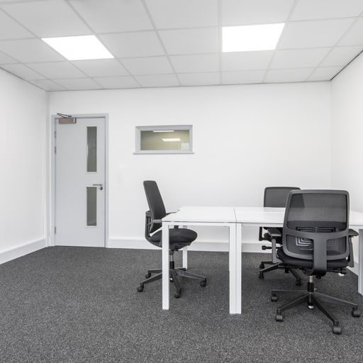 Andersons Rd, Southampton for lease Interior Photo- Image 1 of 7