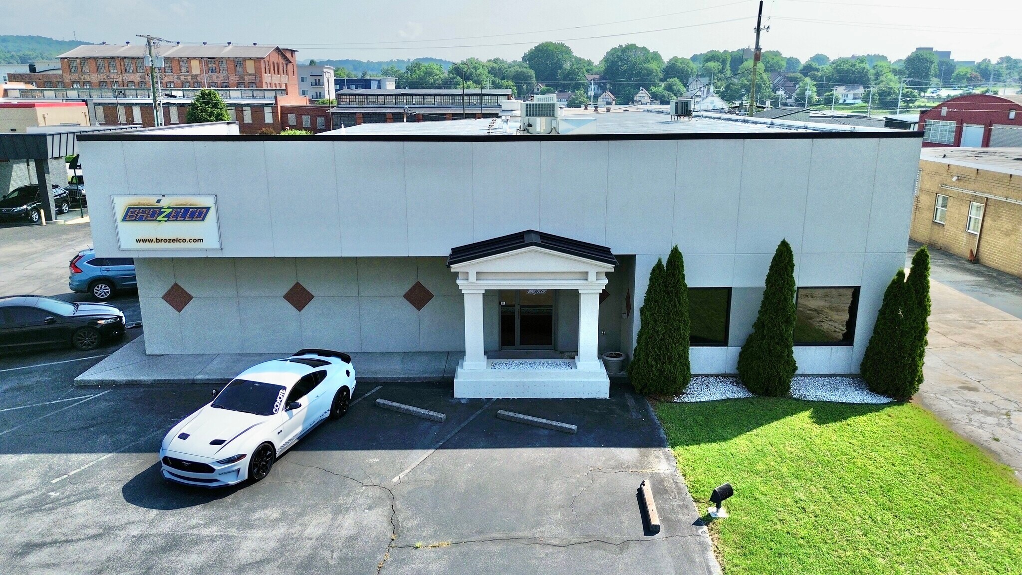 444 W Center St, Kingsport, TN for sale Primary Photo- Image 1 of 17