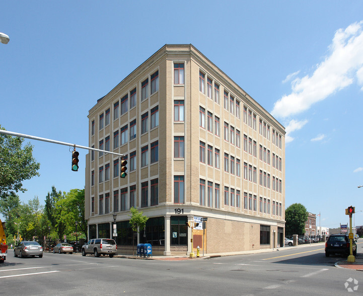 191 Chestnut St, Springfield, MA for sale - Building Photo - Image 1 of 1