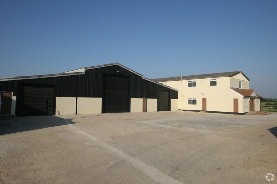 Radley Green Rd, Ingatestone, CM4 0LU