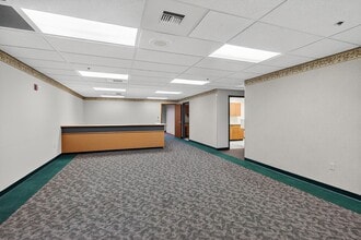 1111 Delafield St, Waukesha, WI for lease Interior Photo- Image 2 of 12