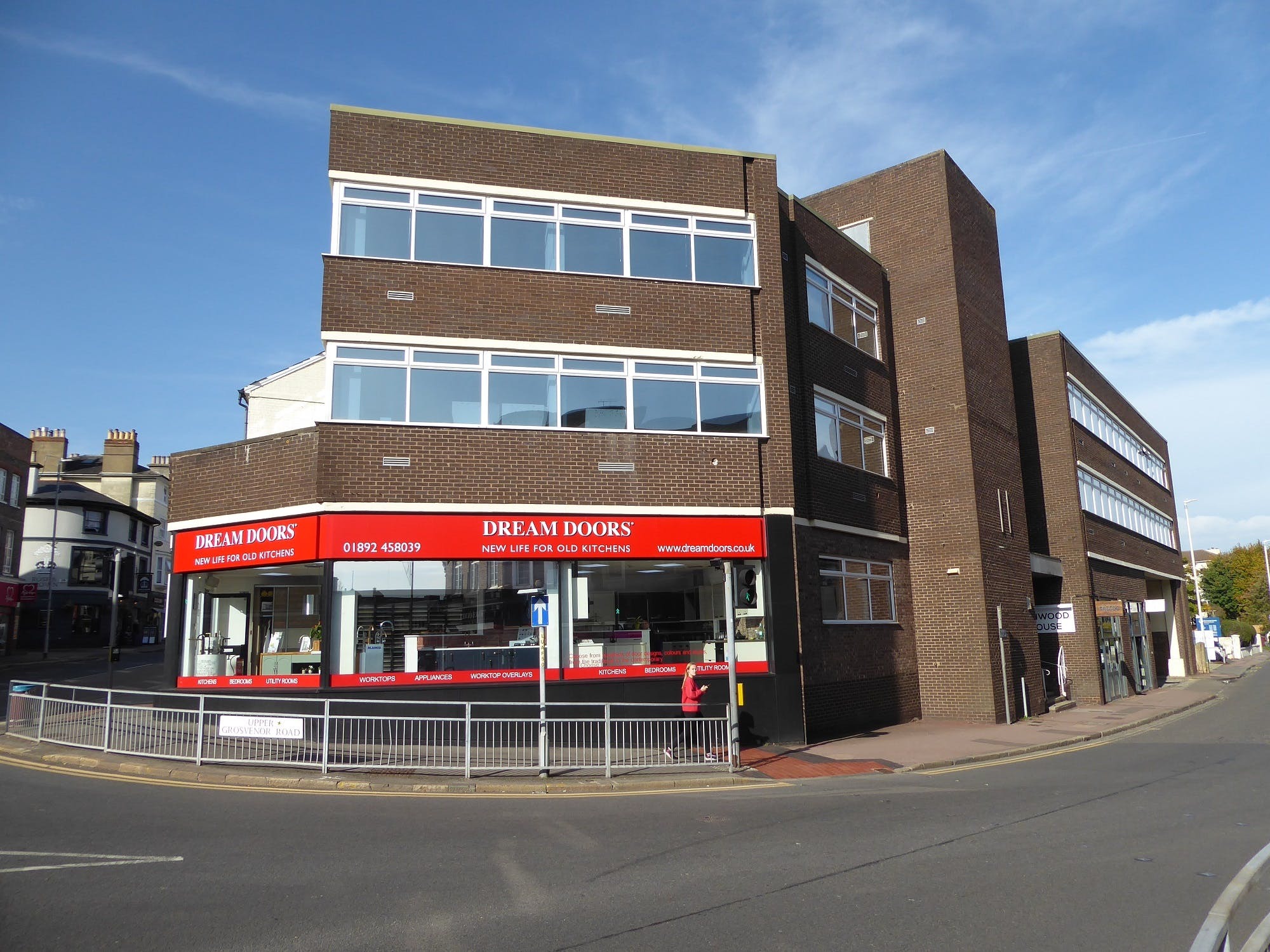 1 Upper Grosvenor Rd, Tunbridge Wells for sale Building Photo- Image 1 of 3