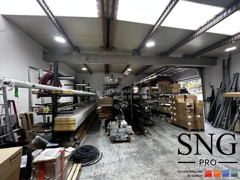 Industrial in Velaux for lease - Interior Photo - Image 3 of 19