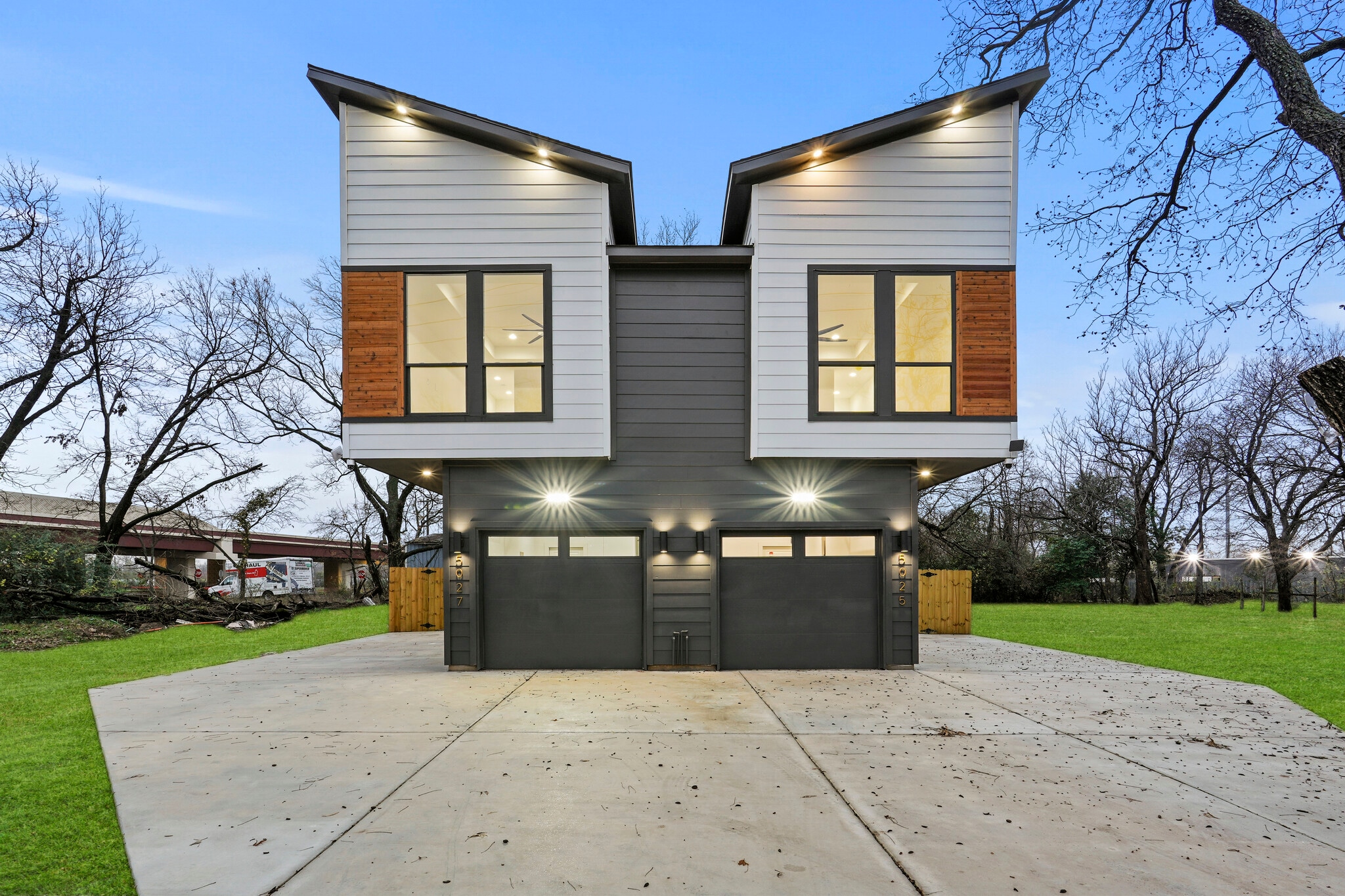 5027 Colonial Ave, Dallas, TX for sale Building Photo- Image 1 of 1