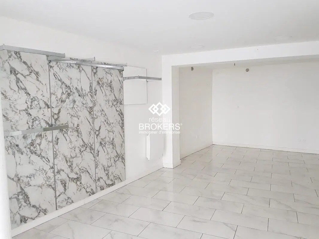 Retail in Le Havre for sale Interior Photo- Image 1 of 4